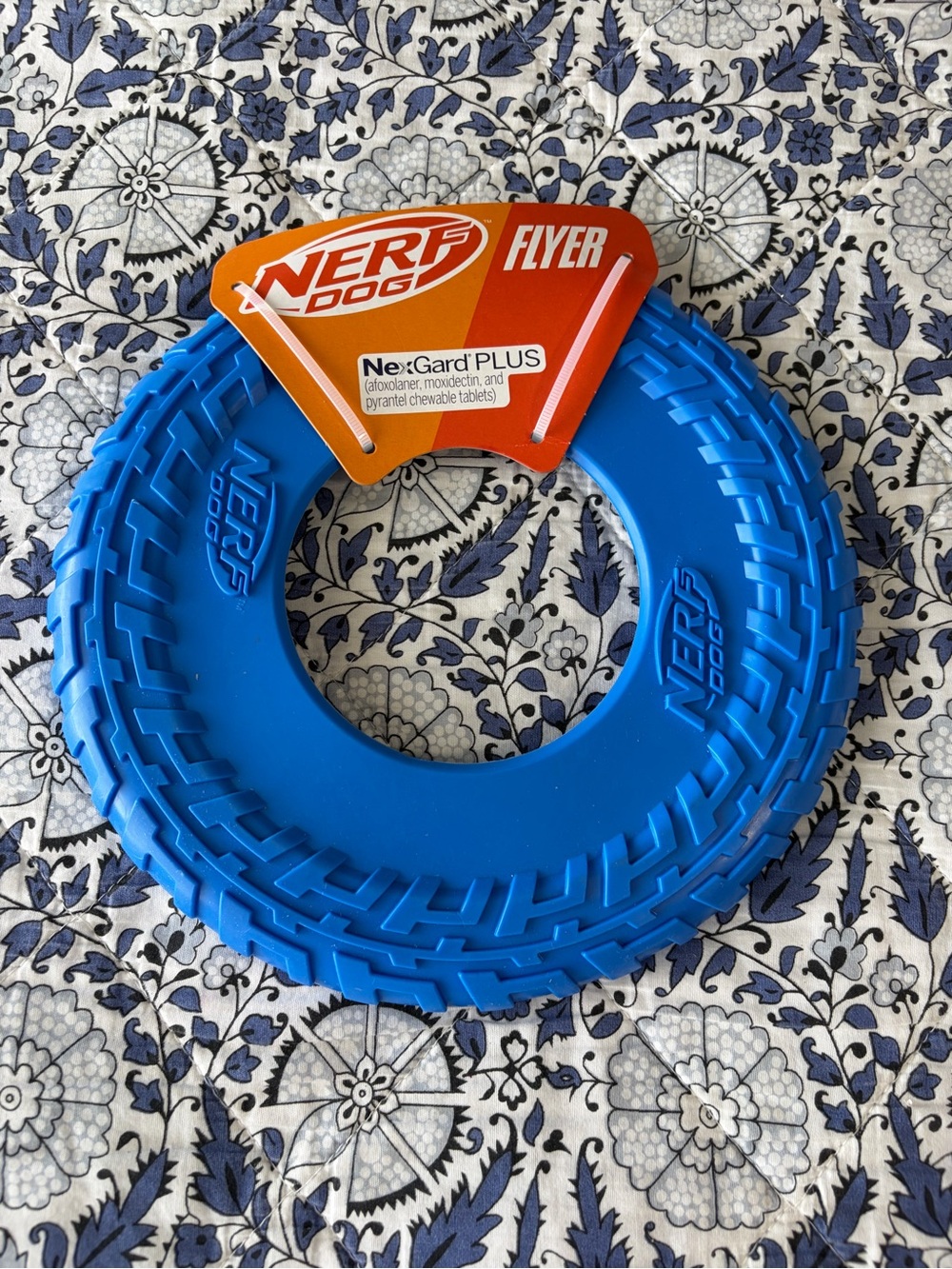 NWT NERF Dog Flyer - Blue Rubber Ring Toy
BUNDLE